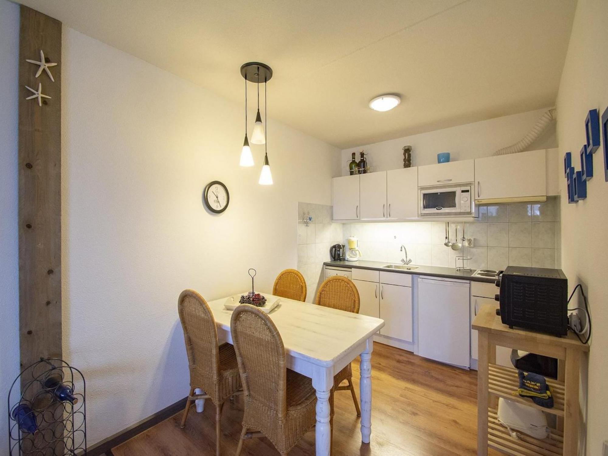 An Apartment That Is Attractively Furnished Julianadorp Extérieur photo